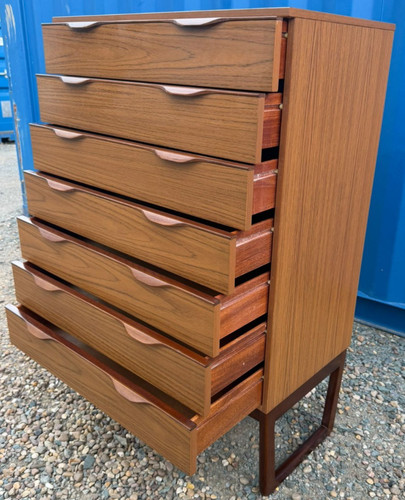 Chest drawers retro mid - of,