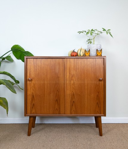 Vintage refinished teak mid - vintage,