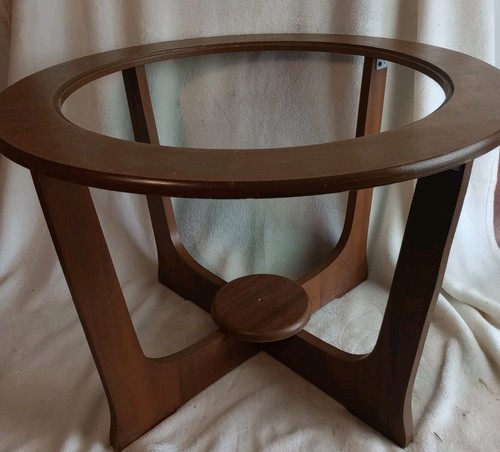 Round mid century vintage - round,